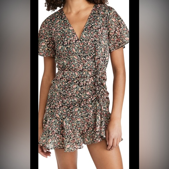 Bb Dakota by STEVE MADDEN Counting Petals Dress
Size small NNT - Picture 5 of 16